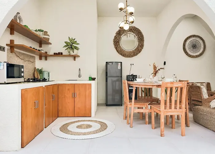 Villa 2br Seminyak, Walking Distance To Cafes And Restaurant