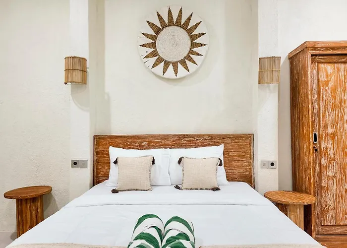 2br Seminyak, Walking Distance To Cafes And Restaurant Villa