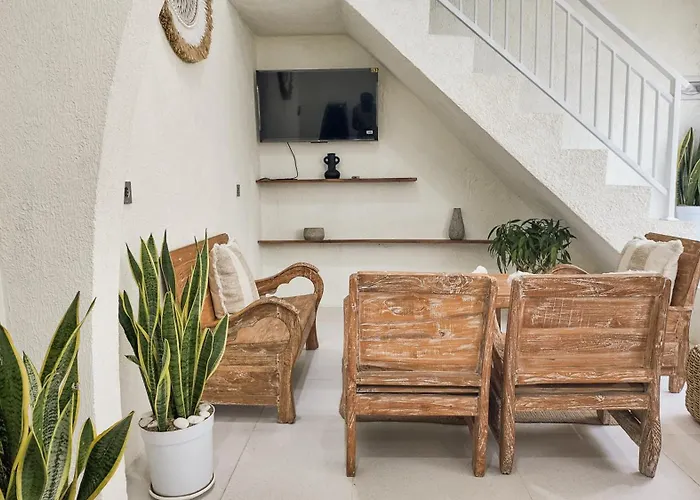 Villa 2br Seminyak, Walking Distance To Cafes And Restaurant Seminyak (Bali)